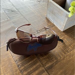 Maui Jim Sandy Beach sport sunglasses